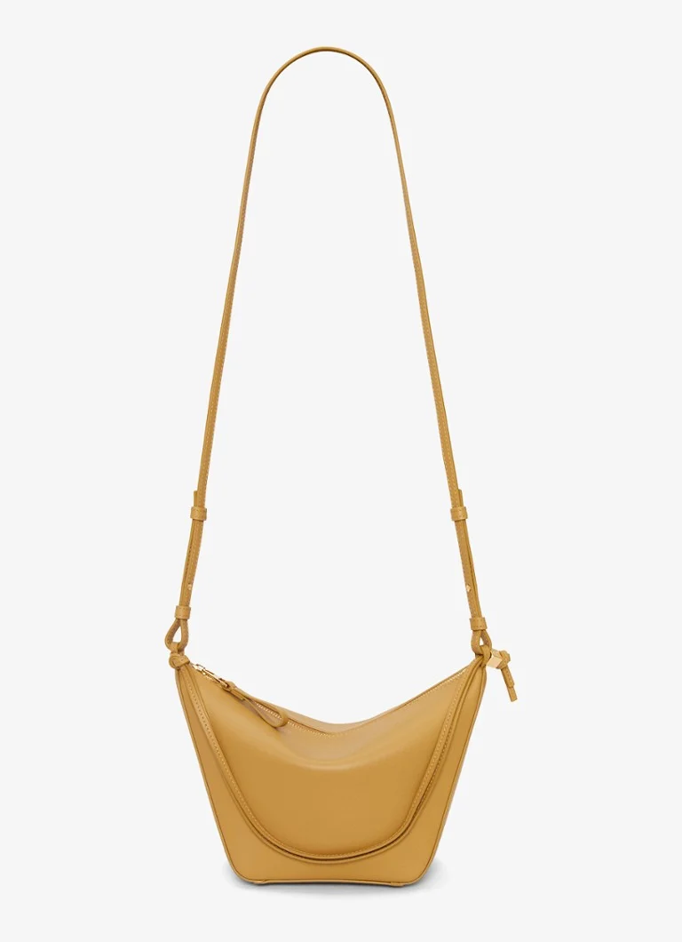 LOEWE Hammock Hobo plecu soma no teļādas