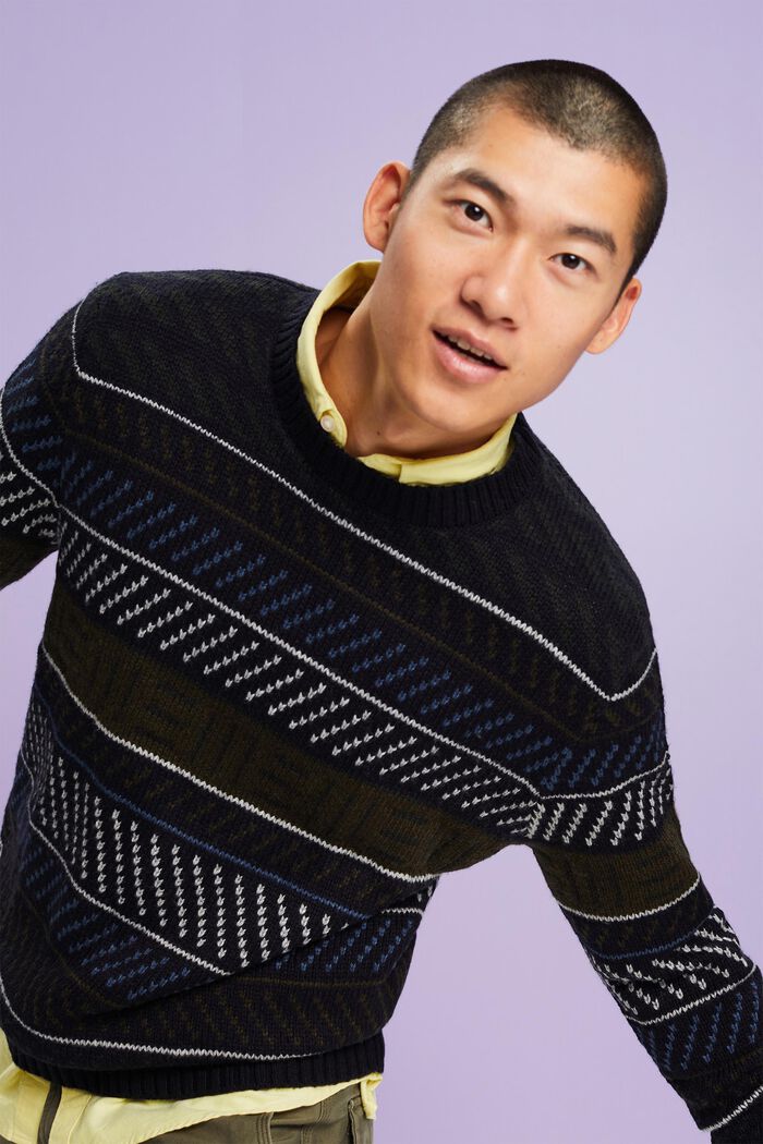 Gemusterter Pullover aus Wollmix
