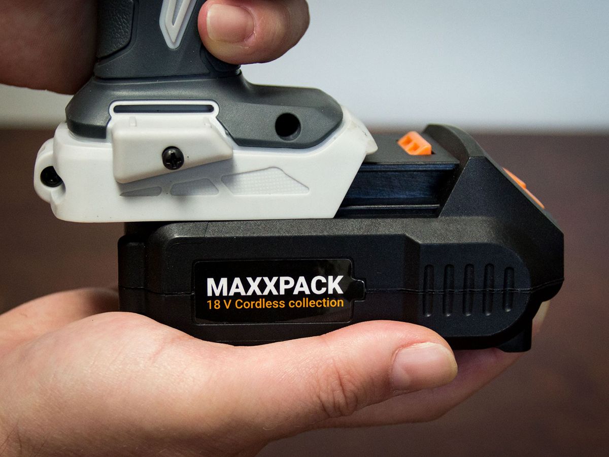 Batavia Maxxpack Schlagbohrmaschine mit Akku und Ladegerät