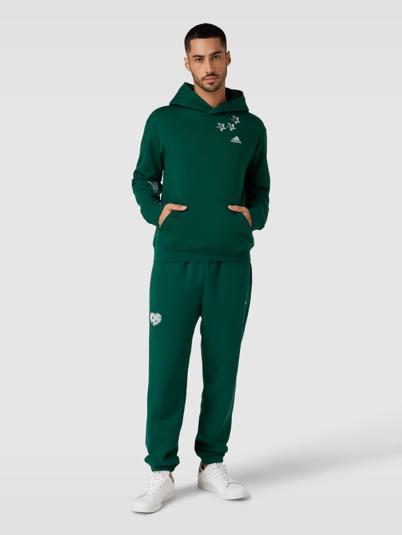 Hoodie mit Känguru-Taschen in dunkelgrün