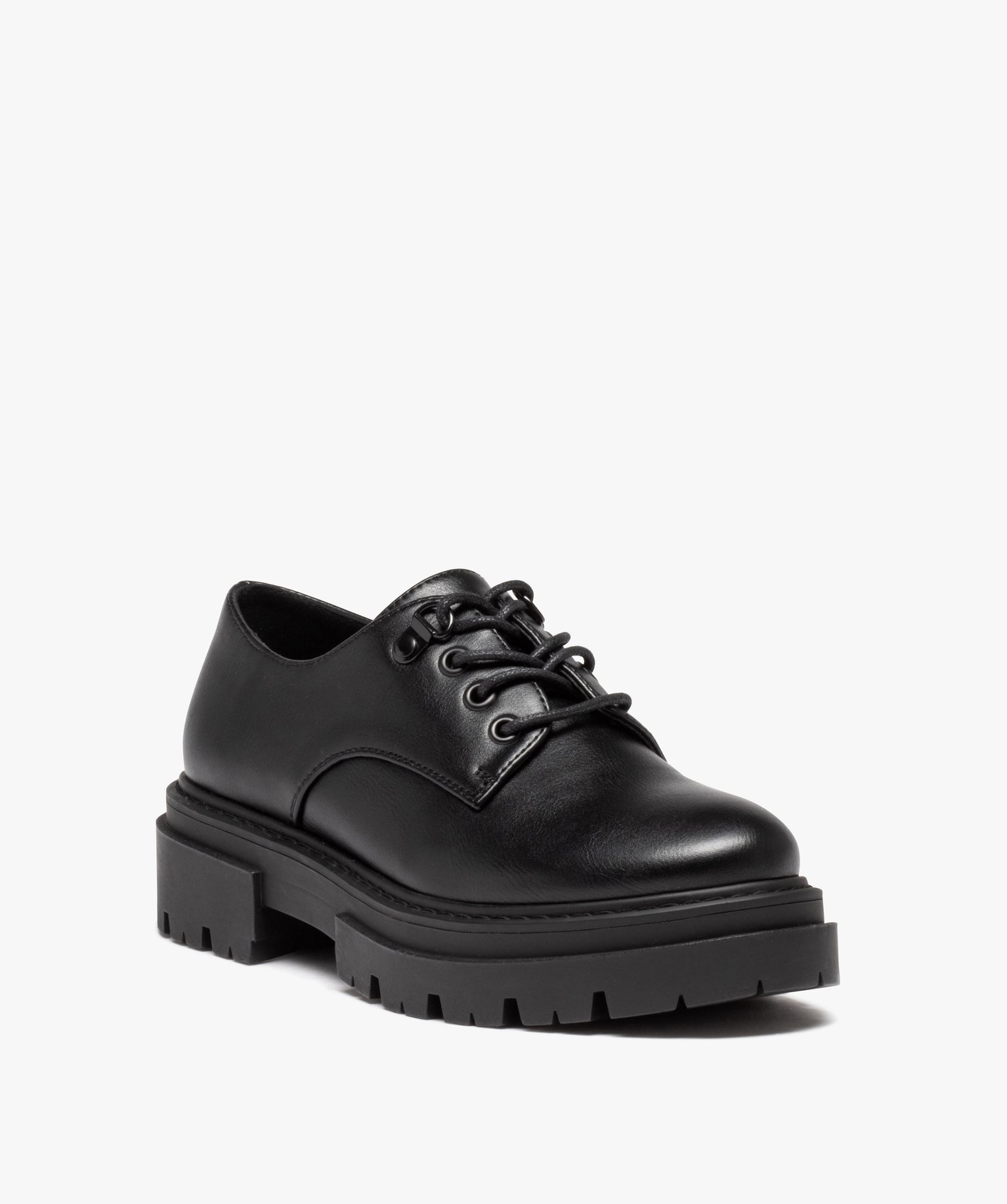 Derbies femme unis à semelle épaisse crantée et lacets ronds noir | GEMO