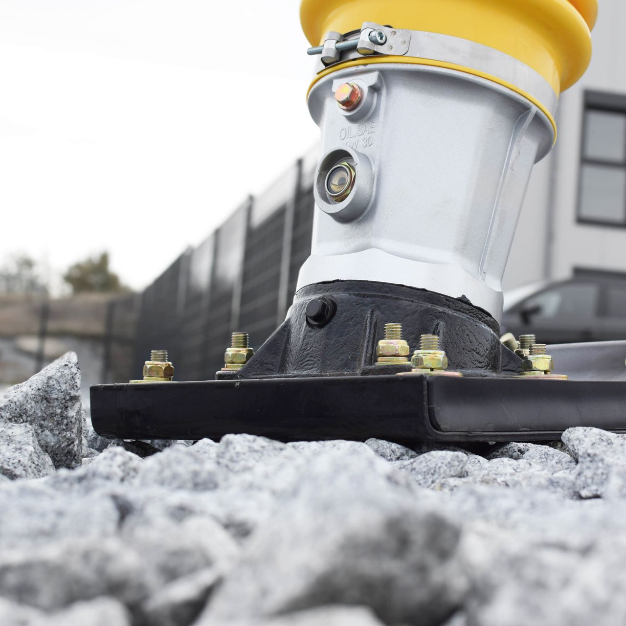 BAMATO Vibrationsstampfer V-90G mit Fahrwerk