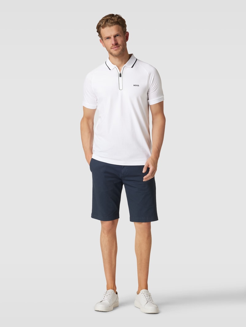 Poloshirt mit Reißverschluss in weiß