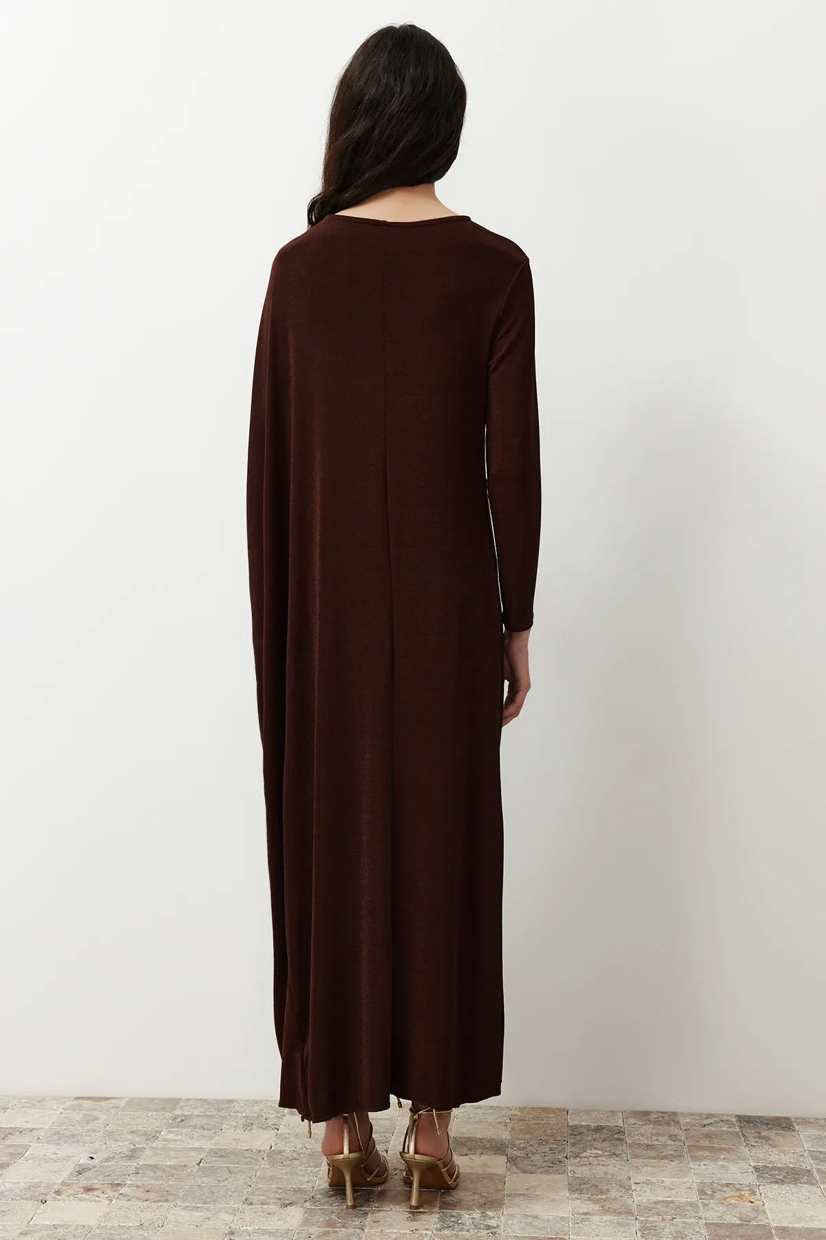 Trendyol Modest  Braunes stilvolles gestricktes Kaftan-Kleid TCTSS24EB00037