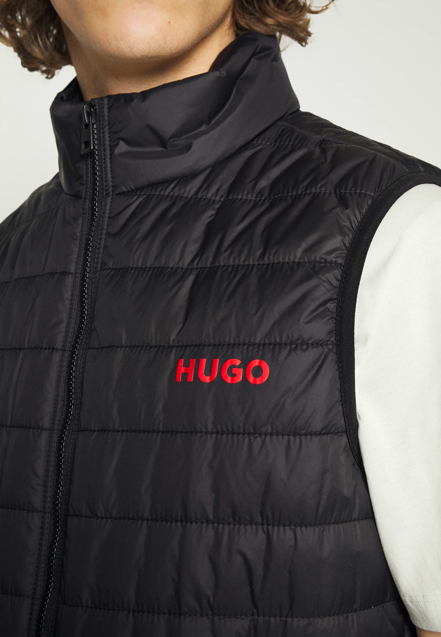 HUGO BENTINO - Sin mangas