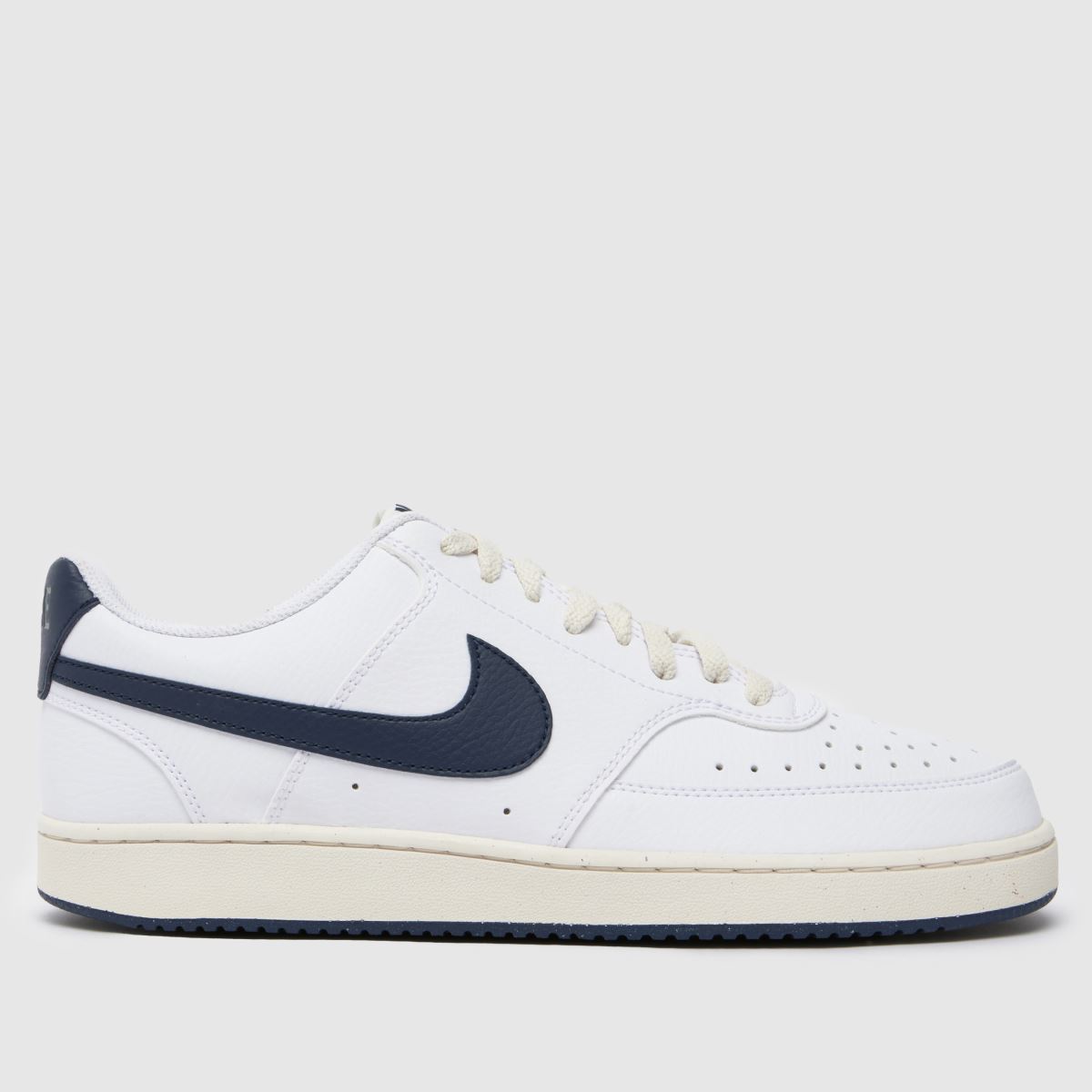Športni copati Nike Court Vision v beli in mornarsko modri barvi