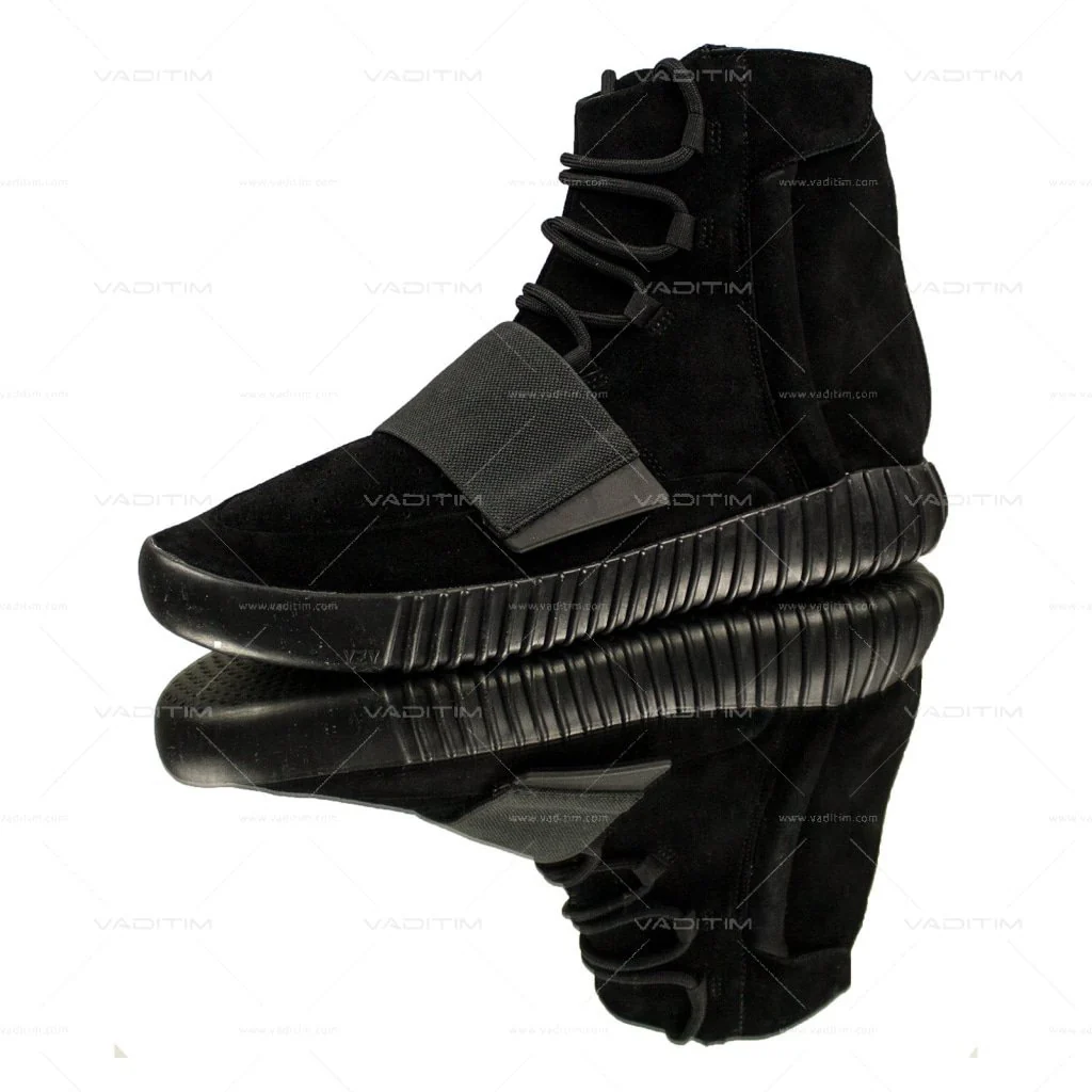 Yeezy Boost 750 Triple Black