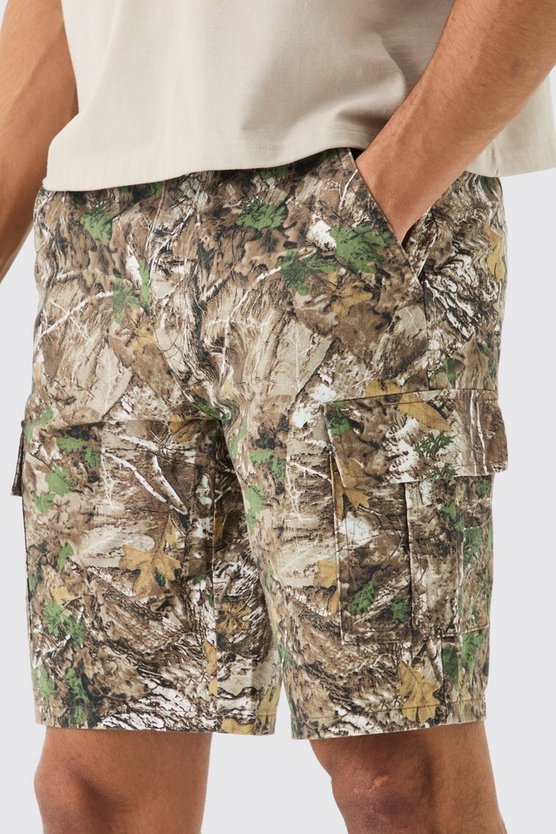 Lockere Camouflage Cargo-Shorts