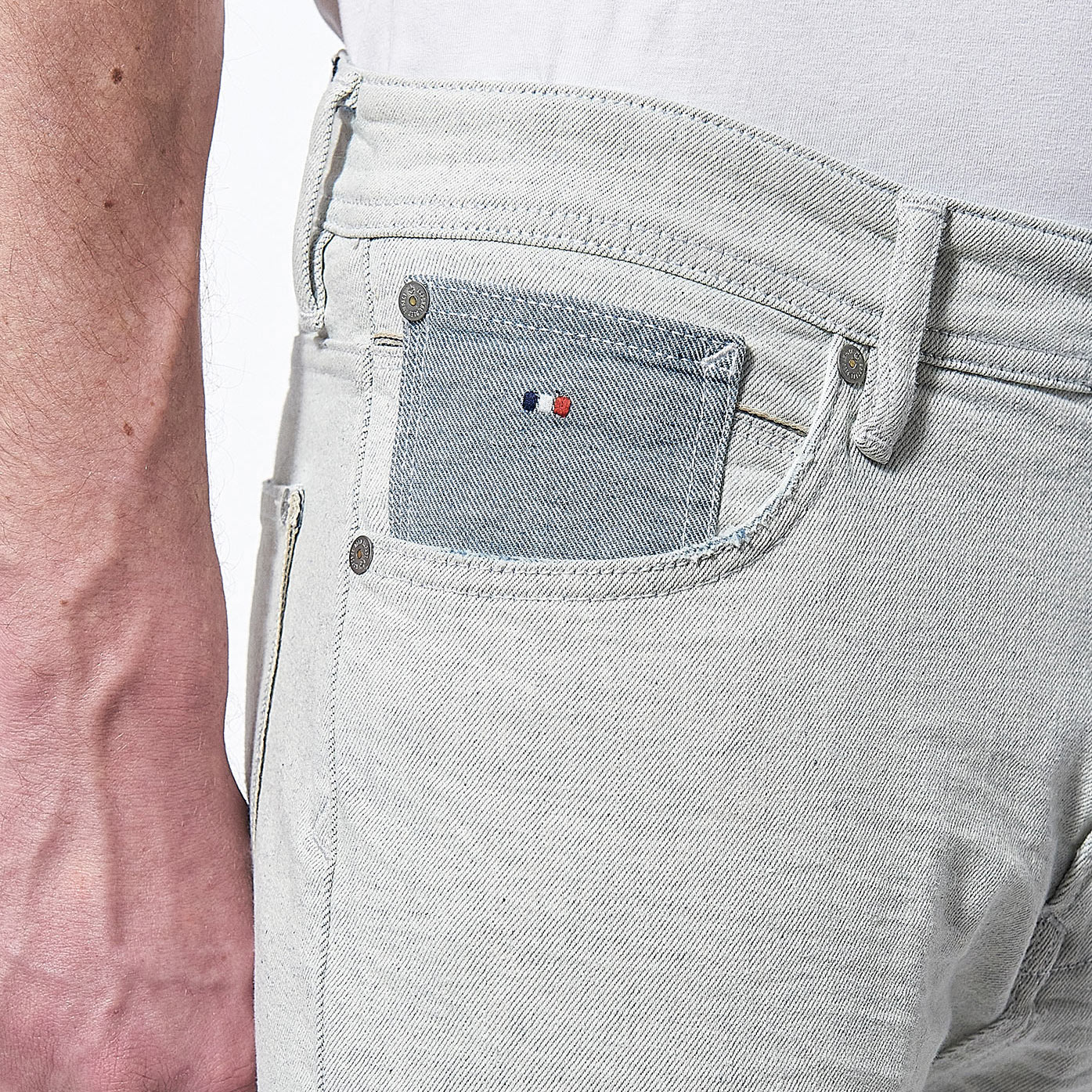 KYLAN  Jean relaxed cropped Homme