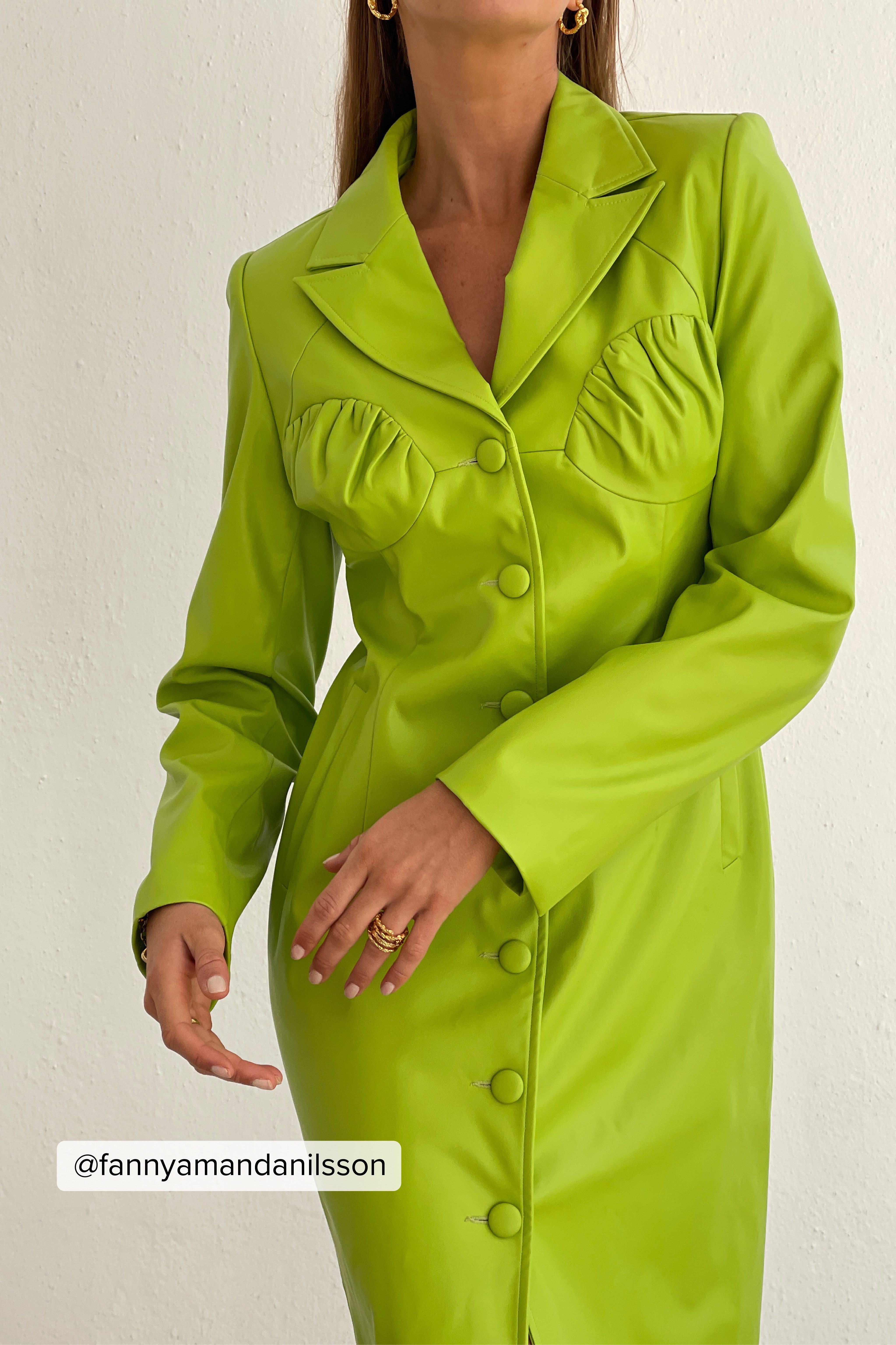 PU-Midikleid mit Raffung vorne