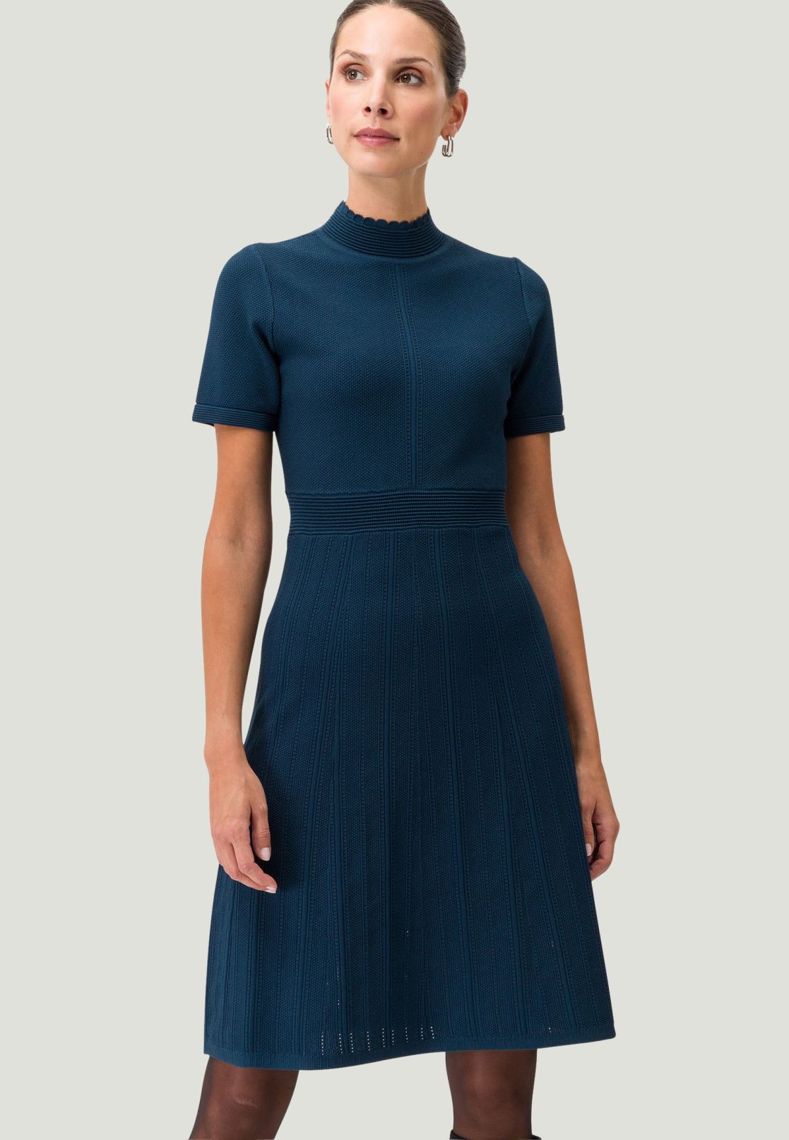 Strickkleid mit Falten