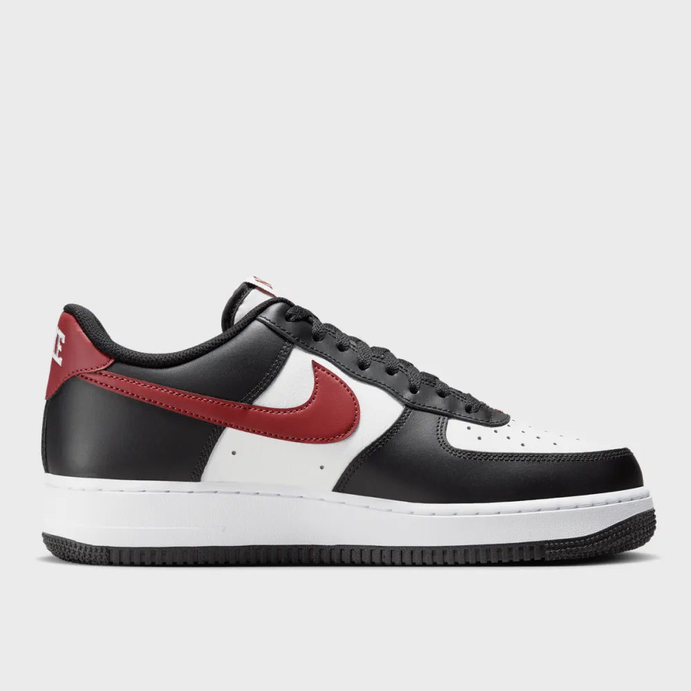Nike Air Force 1 Low 07 FZ4615-001 / schwarz