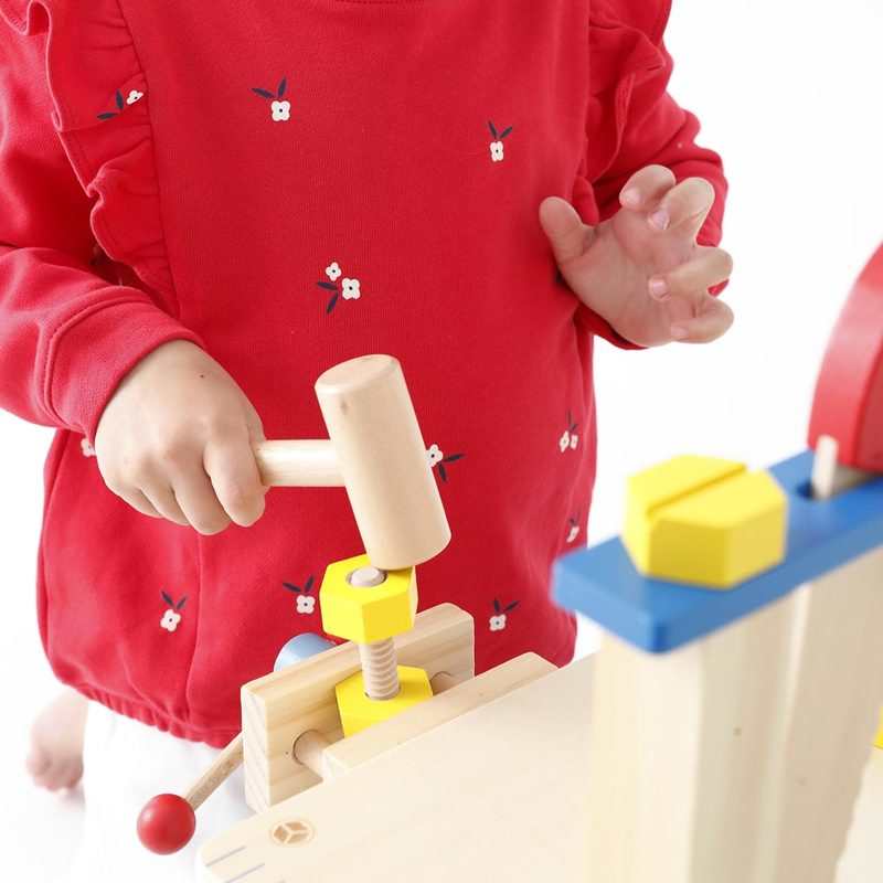 Établi de bricolage en bois avec ses outils Oxybul