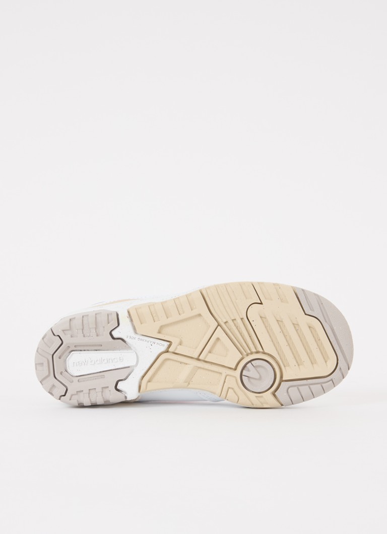 New Balance 5550 -lenkkarit mokkanahkaisilla yksityiskohdilla