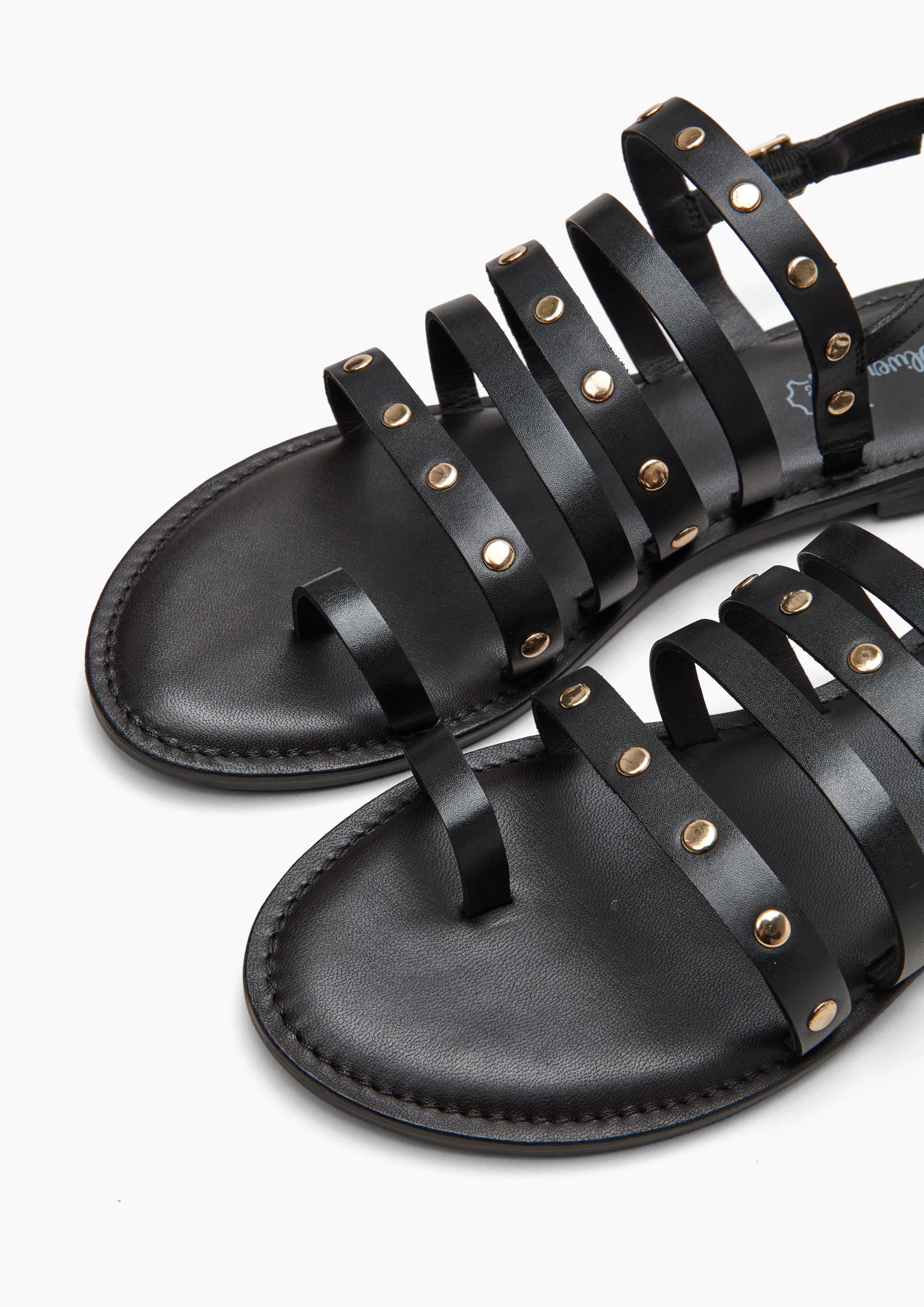 Riemchen-Sandalen aus Echtleder  101.101.103.28110-001