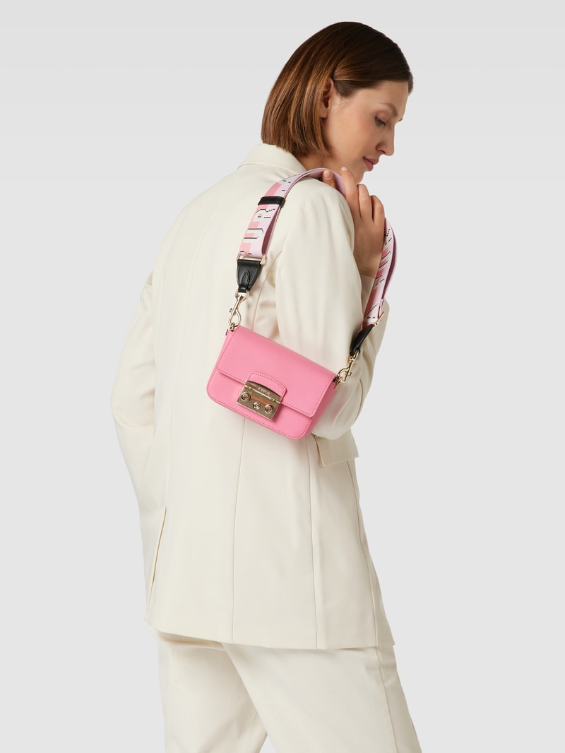 Umhängetasche mit Label-Detail Modell 'METROPOLIS' in pink
