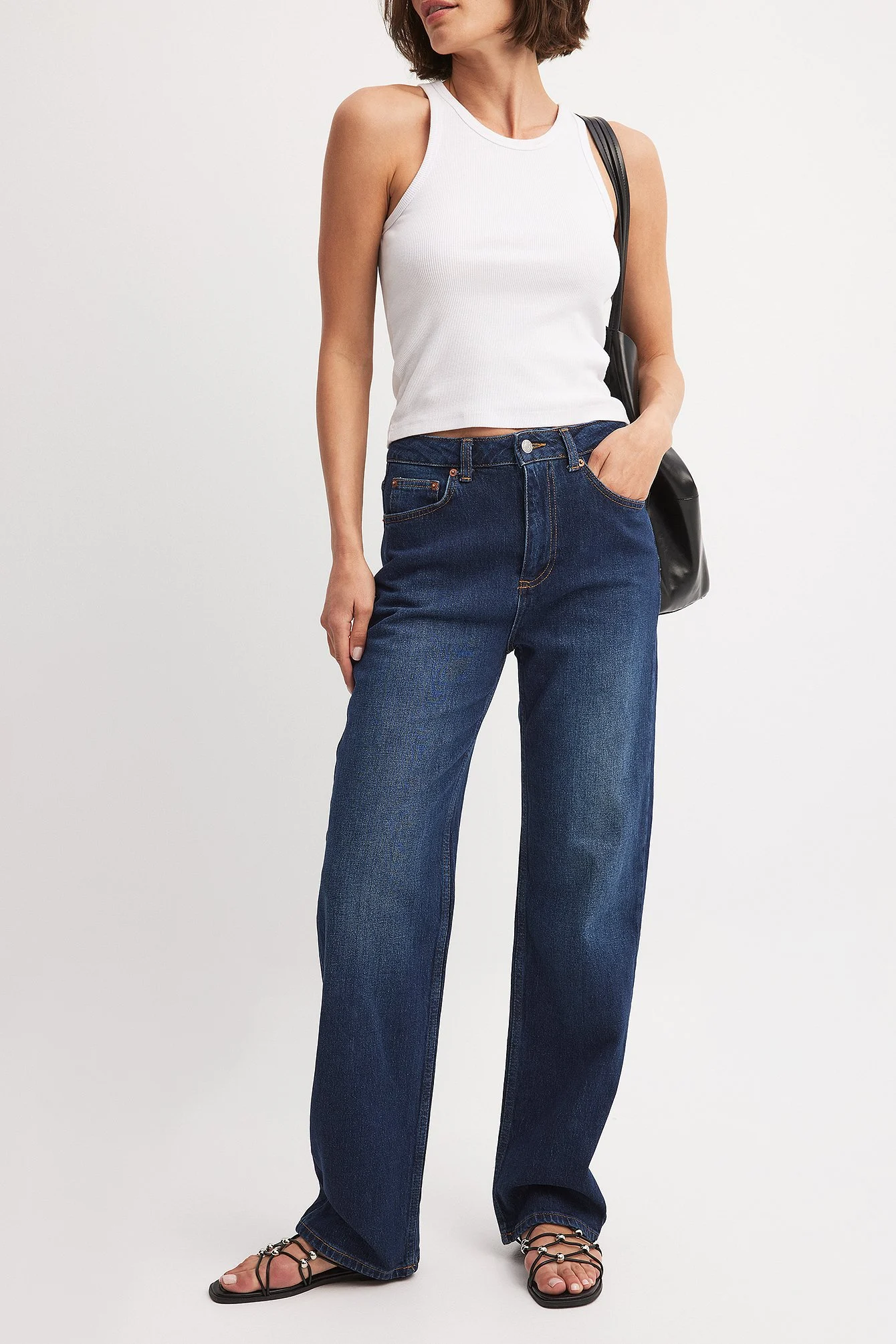 Gerade geschnittene Jeans mit hoher Taille
