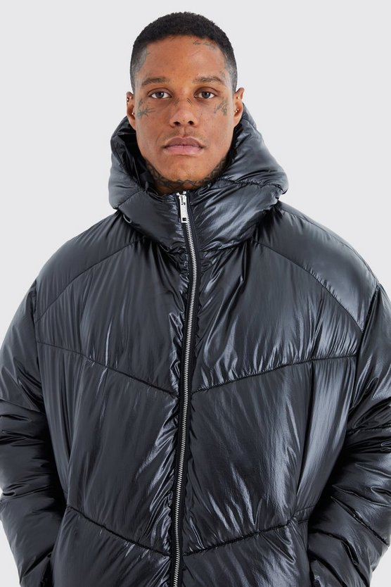 Glänzende Steppjacke mit Kapuze