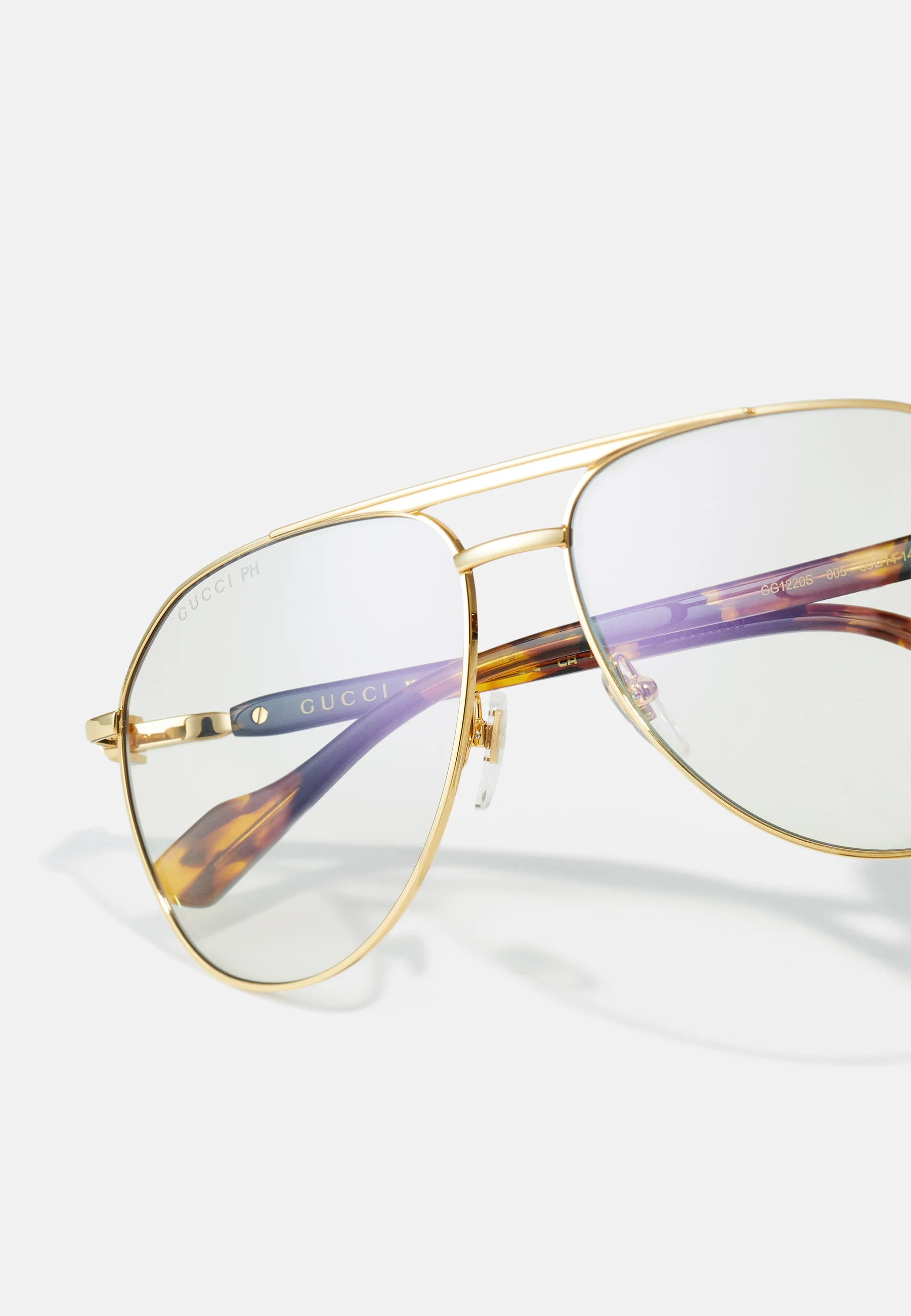Gafas Gucci con filtro de luz azul