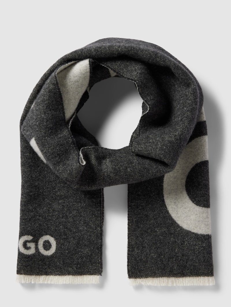 Schal mit Label-Print Modell 'Alexie' in schwarz