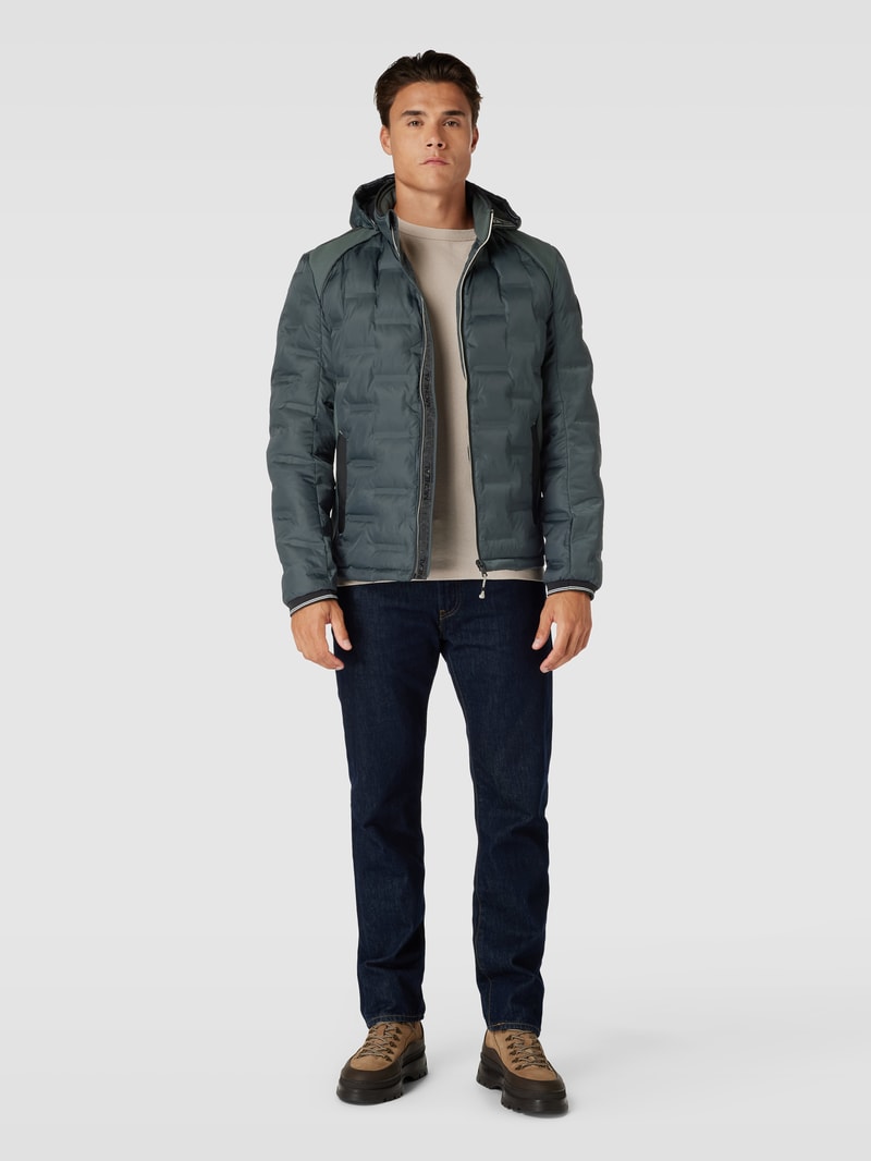 Steppjacke mit Label-Detail in olivgrün