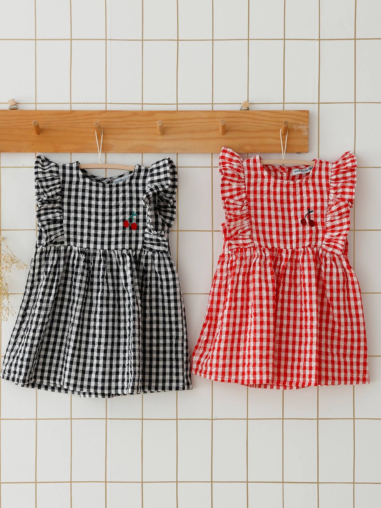 Robe sans manches bébé seersucker vert de gris