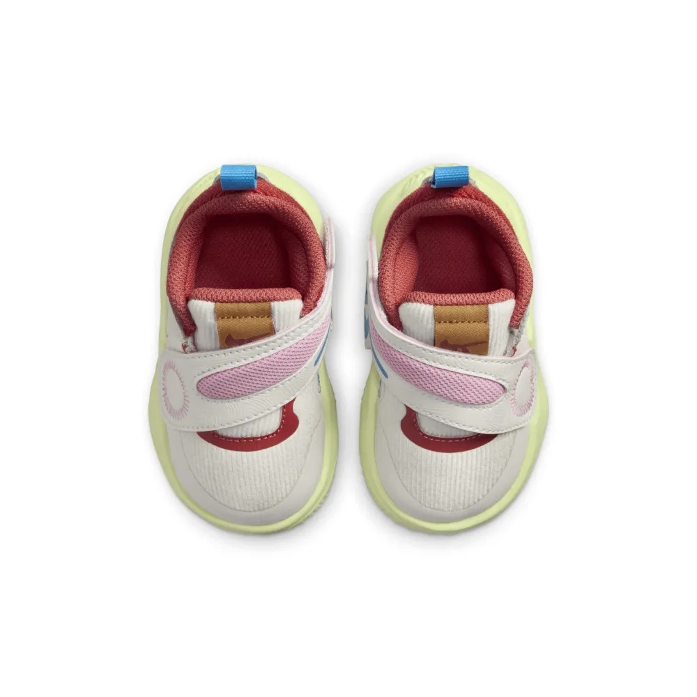 Nike Team Hustle D 11 FJ1394-100 / weiss