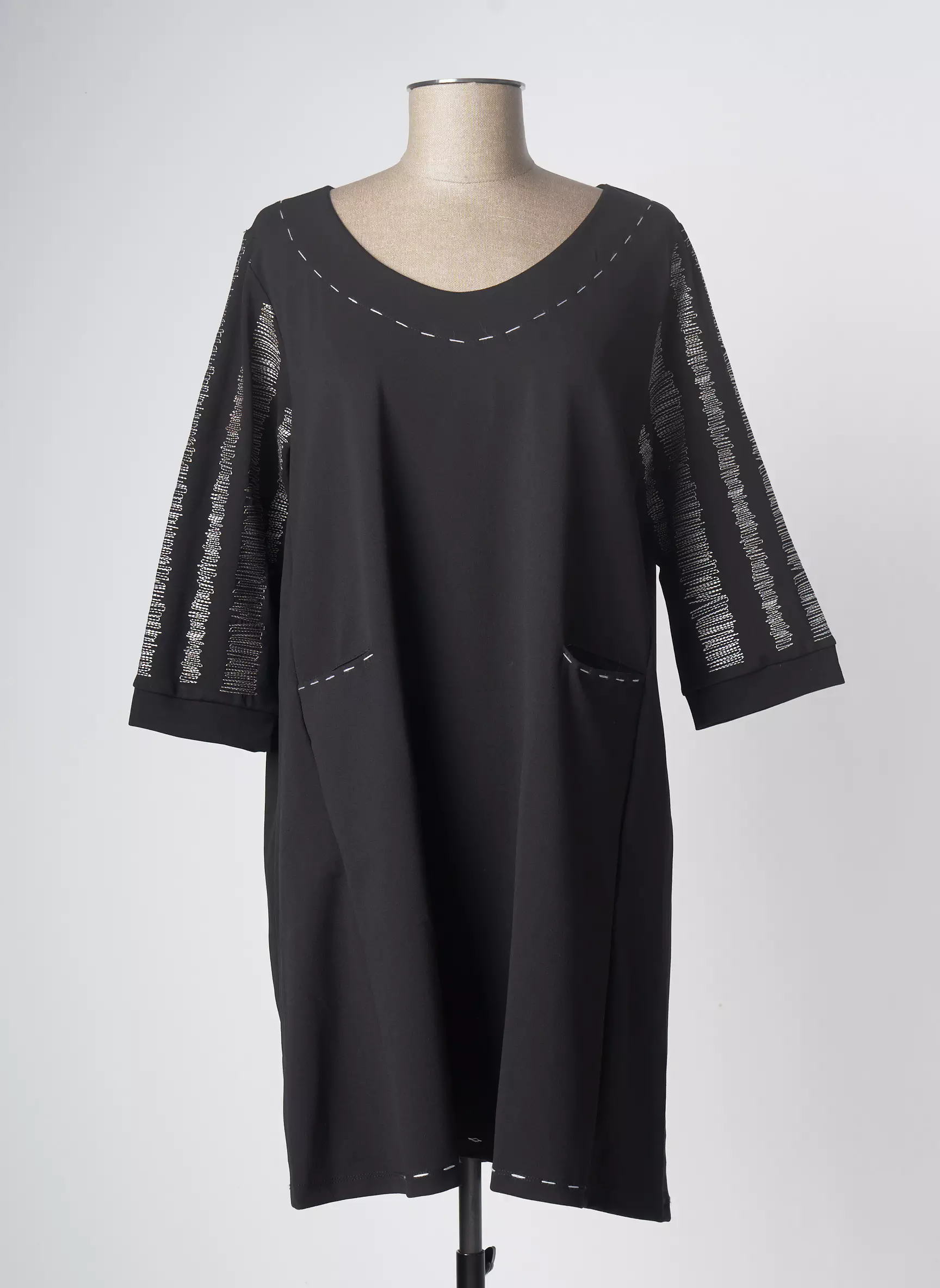 Lolitas Lolos Robes Courtes Femme couleur noir