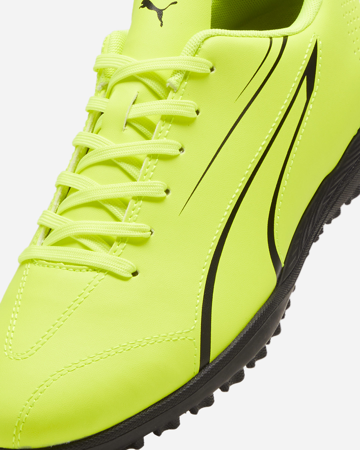 Buty piłkarskie Puma Vitoria Tt M 107484-04