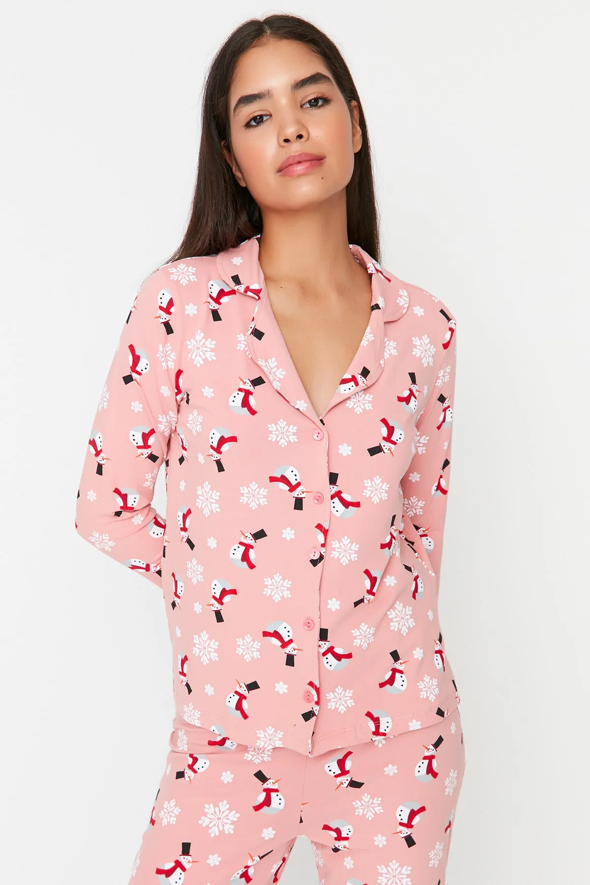 Trendyol Collection  Mehrfarbiges, gemustertes Strickpyjama-Set aus 100 % Baumwolle THMAW21PT0775