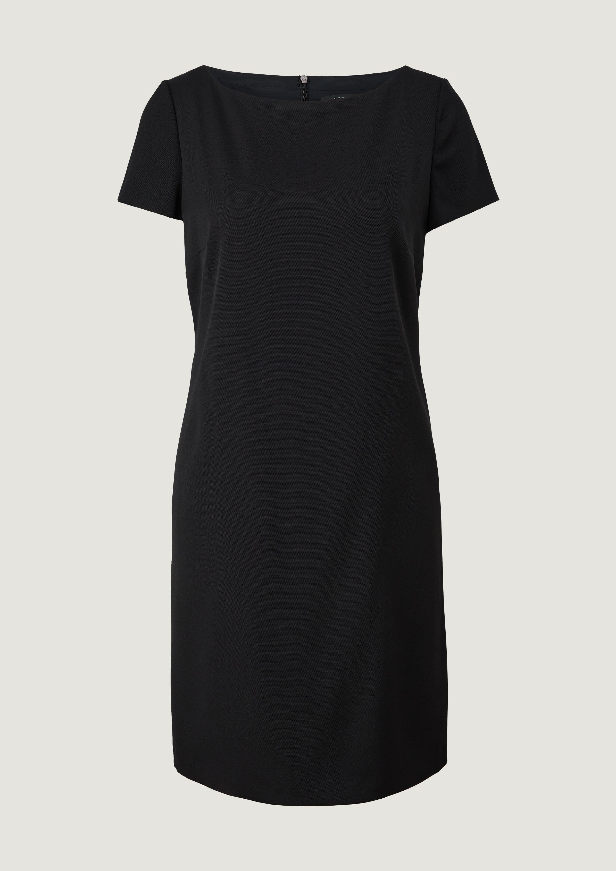 Kurzes Kleid mit U-Boot-Ausschnitt - schwarz