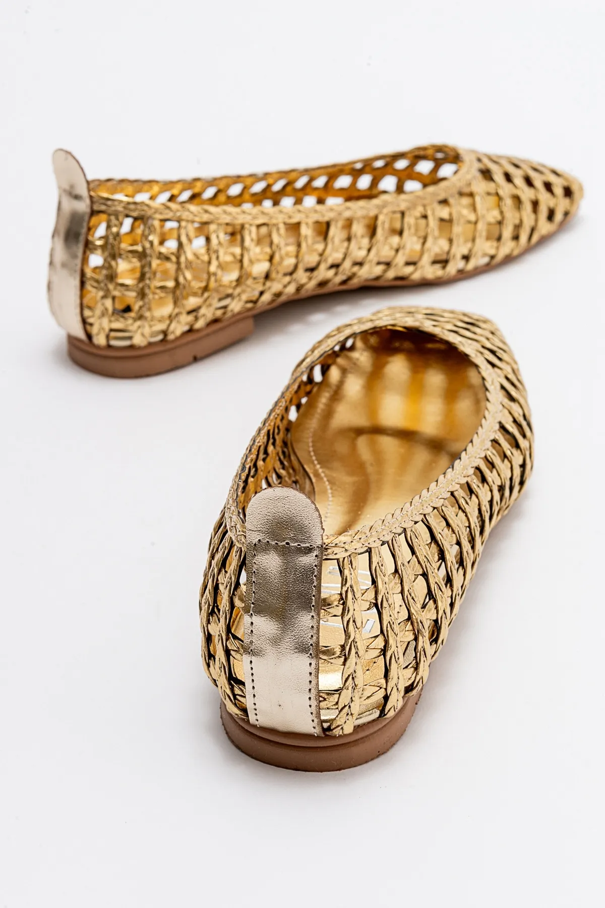 LuviShoes  ARCOLA Goldfarbene Ballerinas mit Strickmuster für Damen