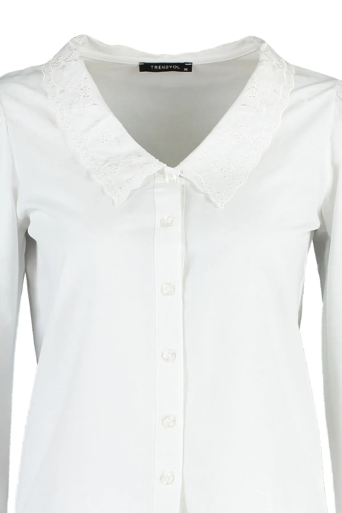 Trendyol Collection  Weißes, besticktes Baumwollhemd mit Stickereidetails - TWOAW21GO0005