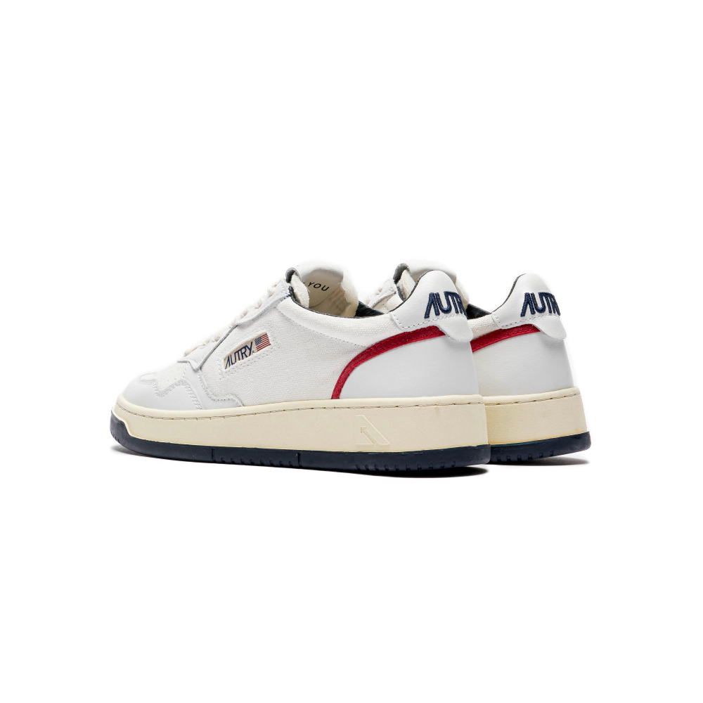 Autry WMNS OPEN LOW AOLWCE15 / weiss