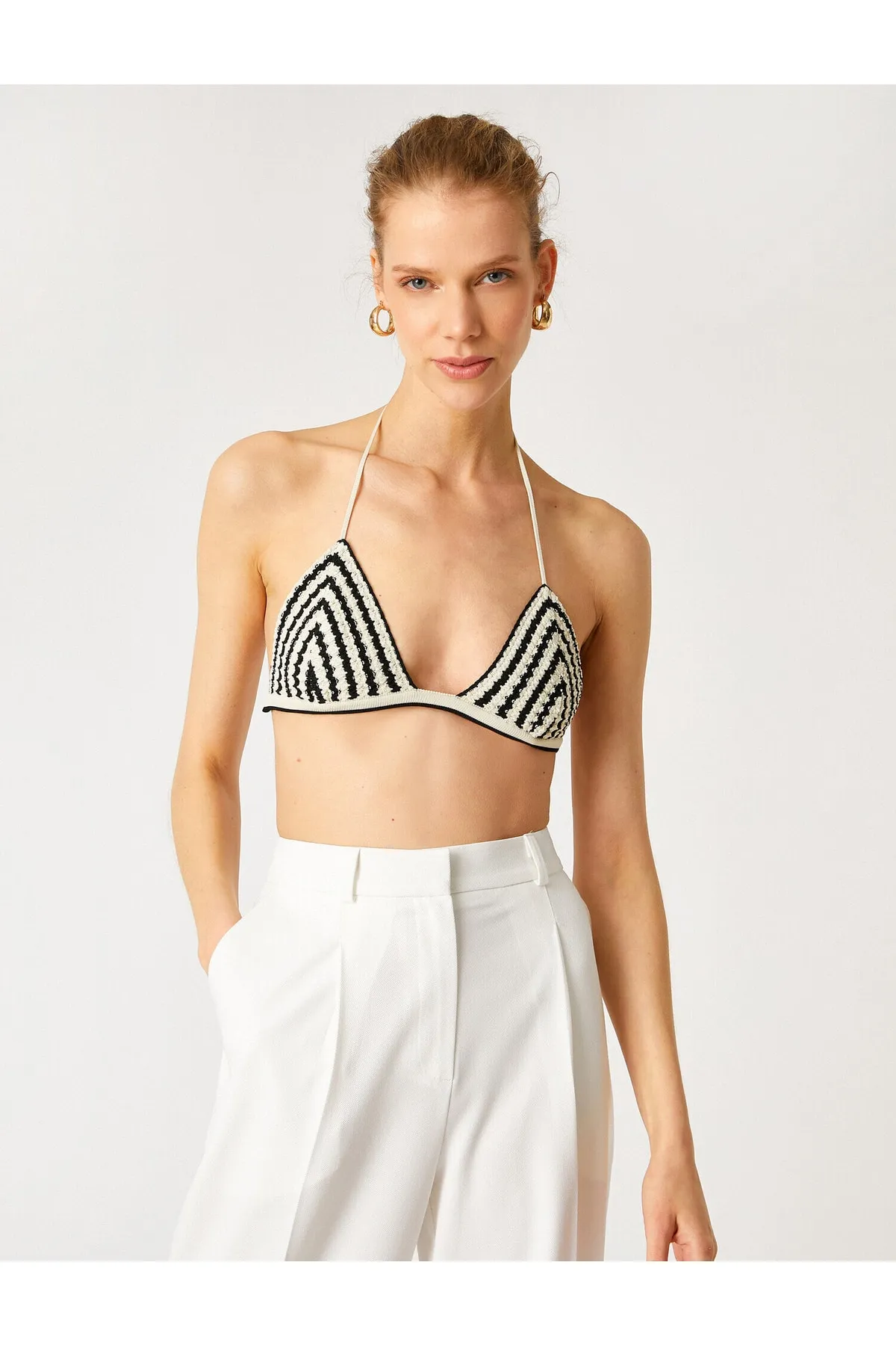 Koton  Neckholder-Bustier mit Häkeldetails