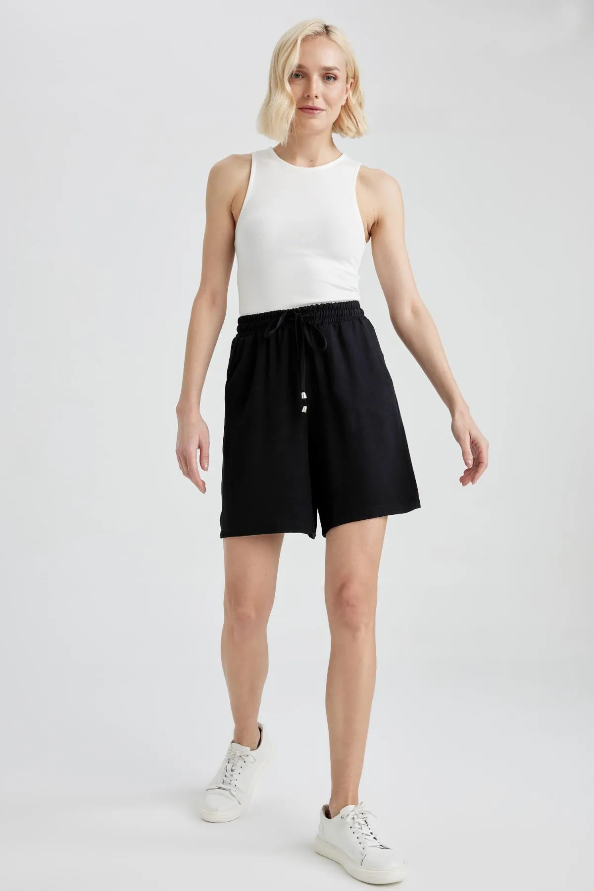 DeFacto  Viskose-Shorts mit hoher Taille und kurzem Bein I6760az23hs