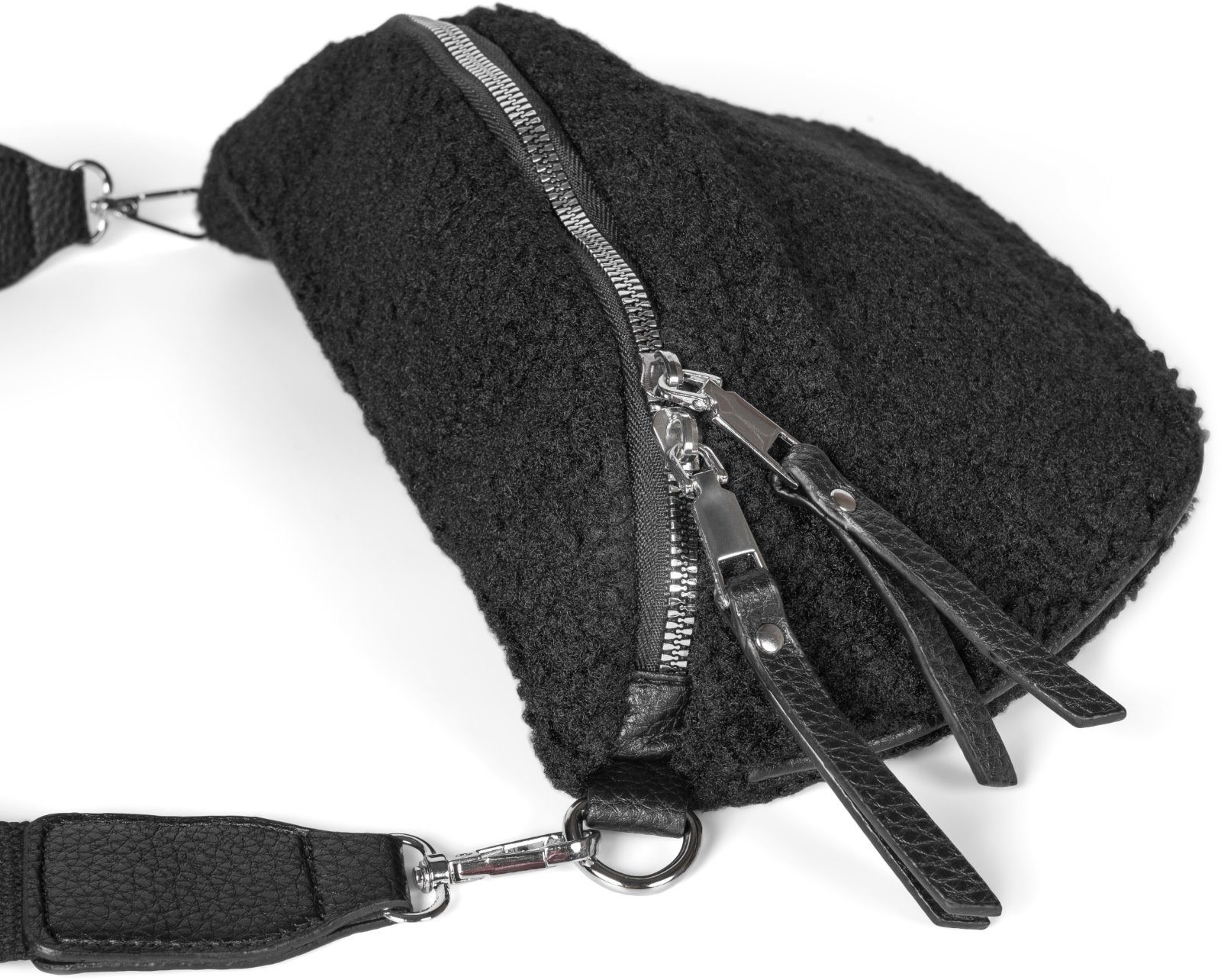 styleBREAKER Umhängetasche (1-tlg), Teddyfell Halbmond Crossbody Bag