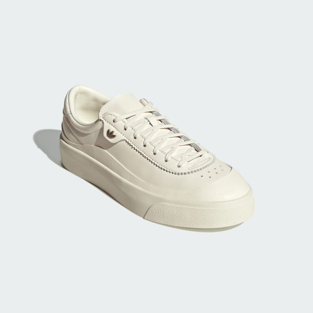 adidas Nucombe IE4221 / weiss