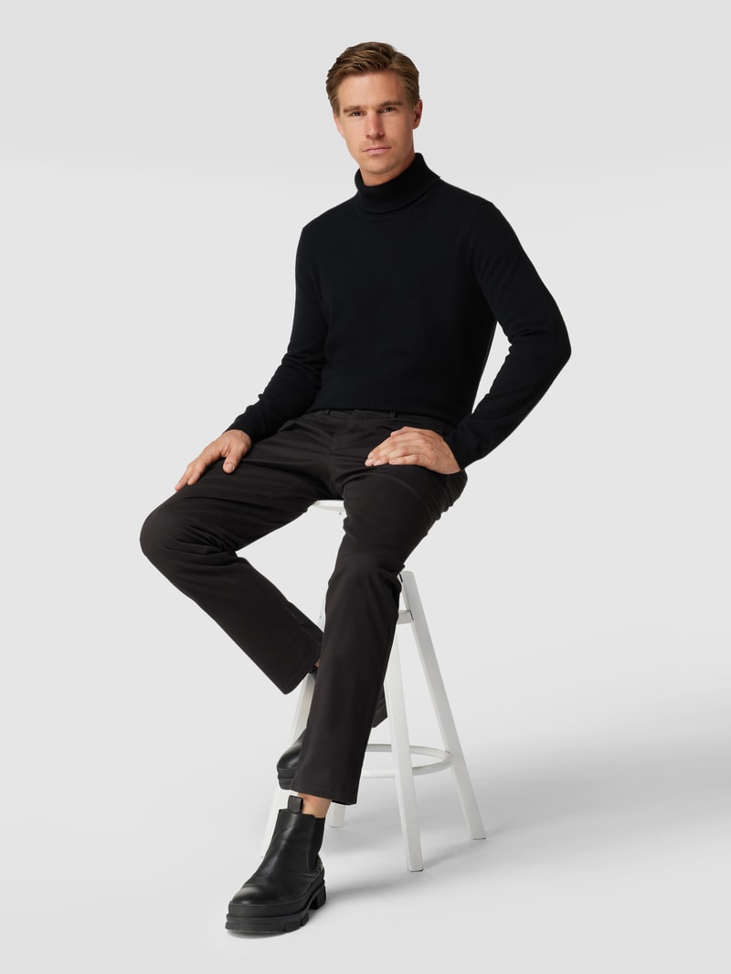 Chino mit Eingrifftaschen in schwarz