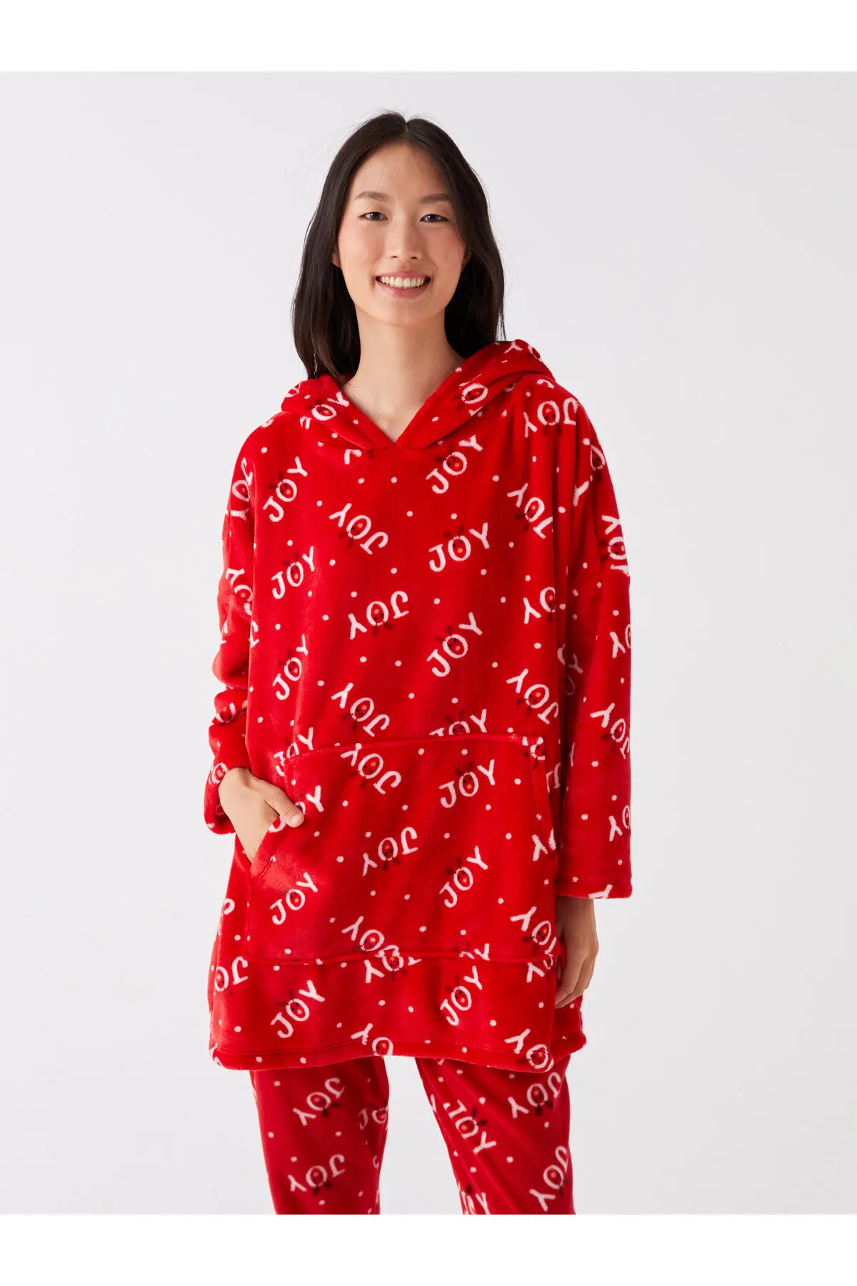 LC Waikiki  Langärmliges Damen-Pyjamaoberteil mit Weihnachtsmotiv und Kapuze aus Plüsch