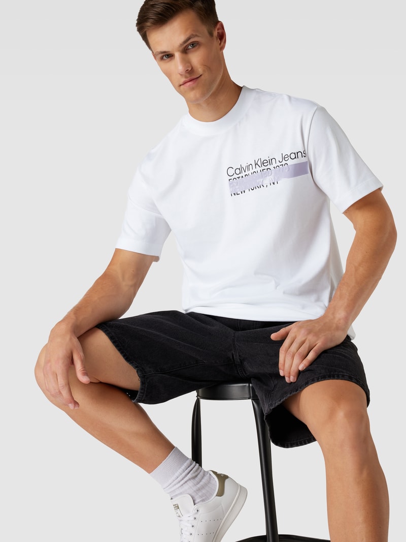 T-Shirt aus Baumwolle mit Label-Print in weiss