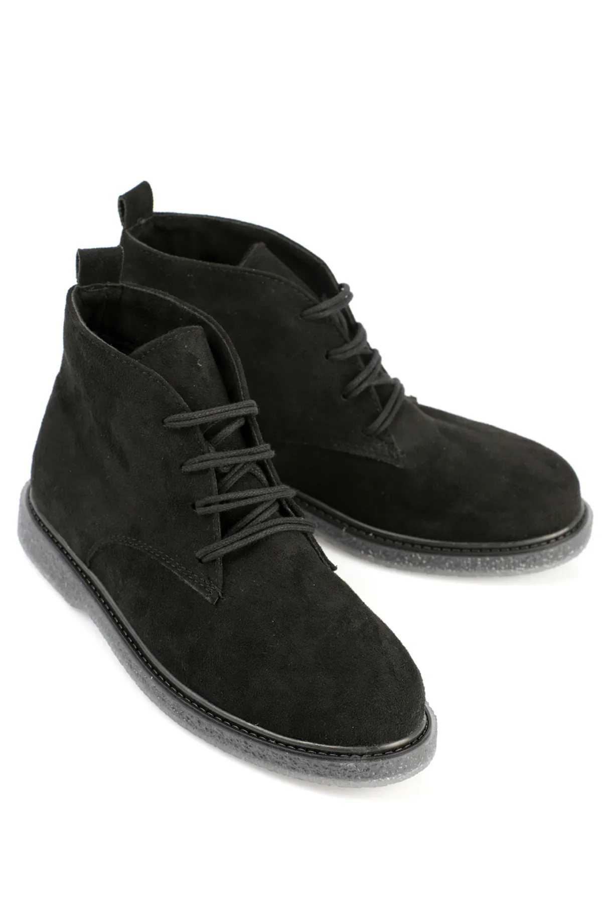 Capone Outfitters  Knöchellange Damenstiefel aus Wildleder mit runder Zehenpartie und Schnürung vorne