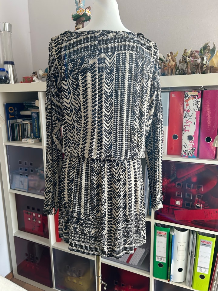 SECOND FEMALE Kleid 