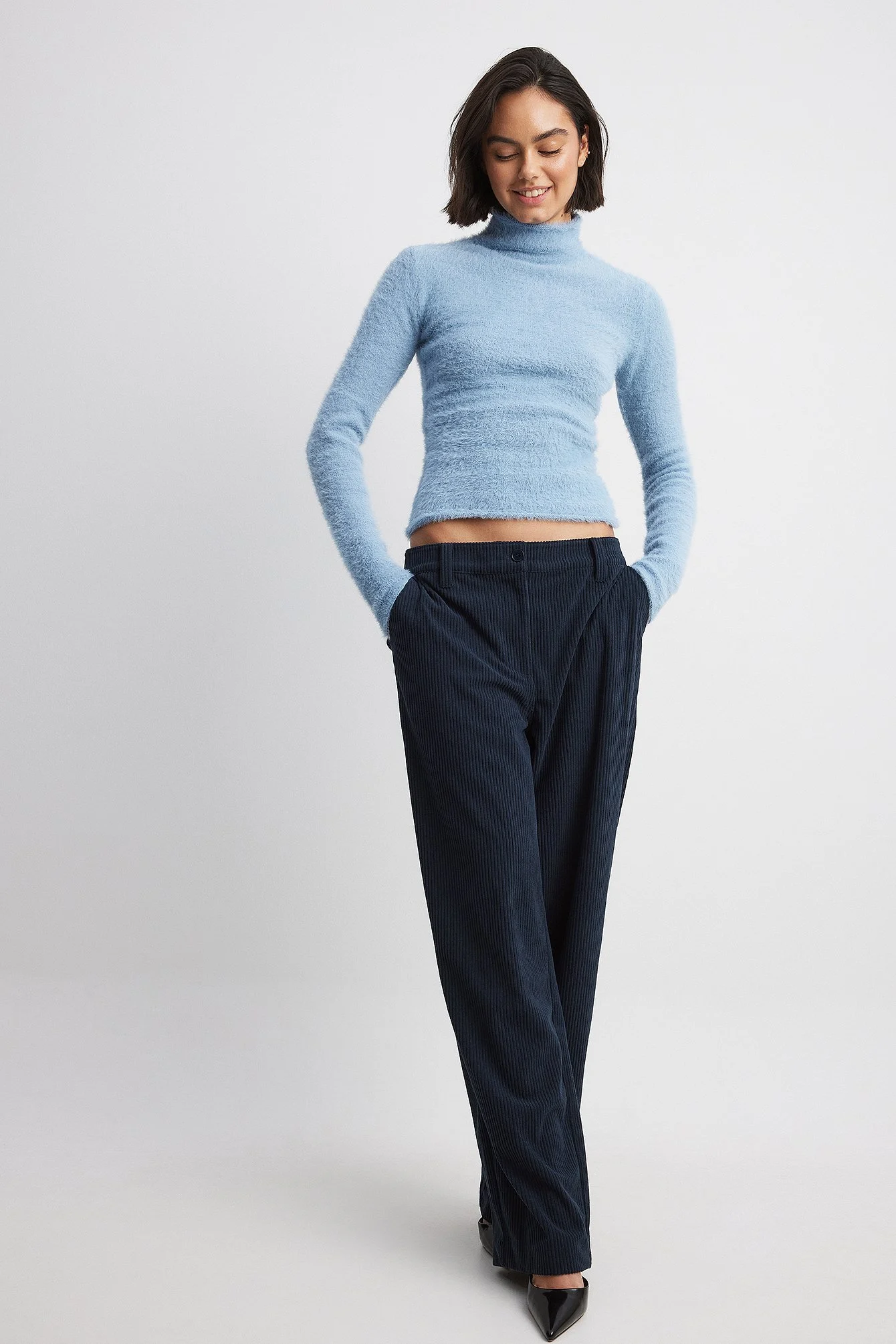 Cordhose mit mittelhoher Taille