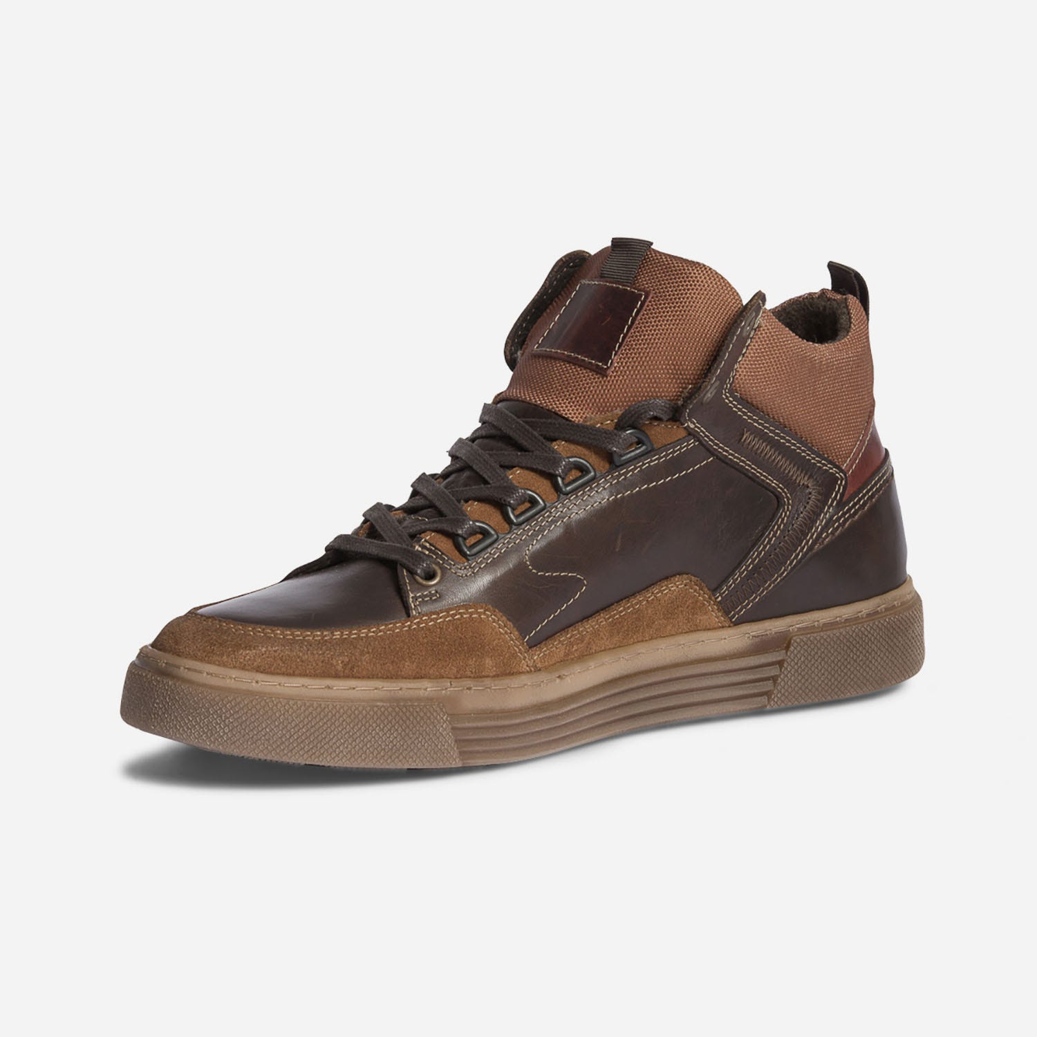 Basket marron et cognac multi matières