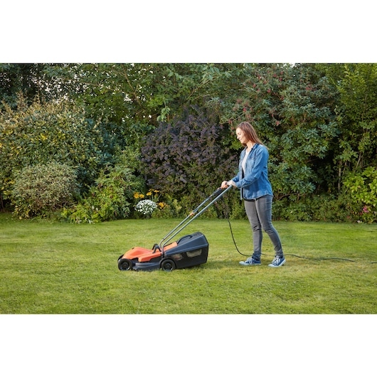 Black & Decker BEMW451-QS Grasmaier 32 cm 1200 Watt