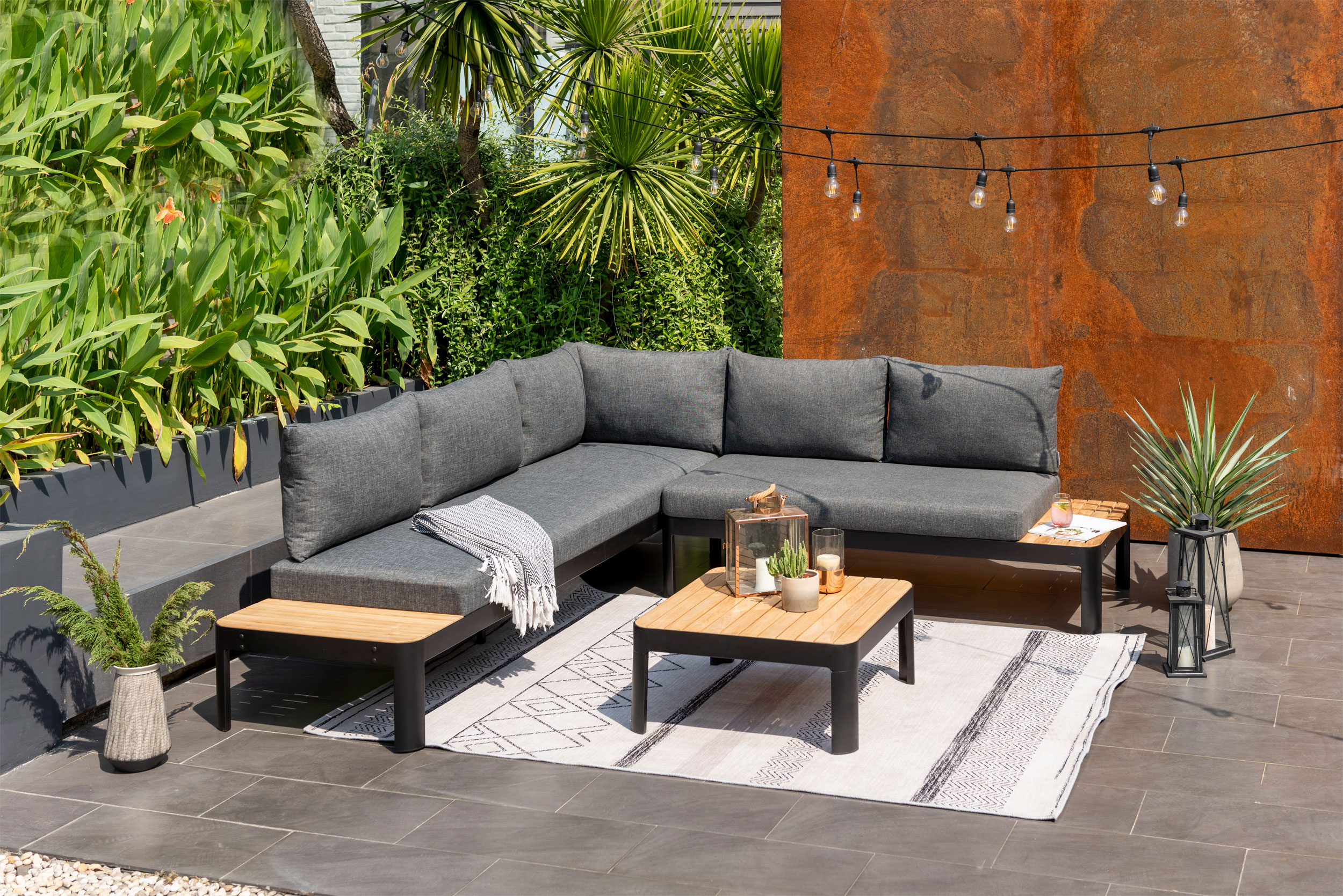 OUTDOORCouchtisch