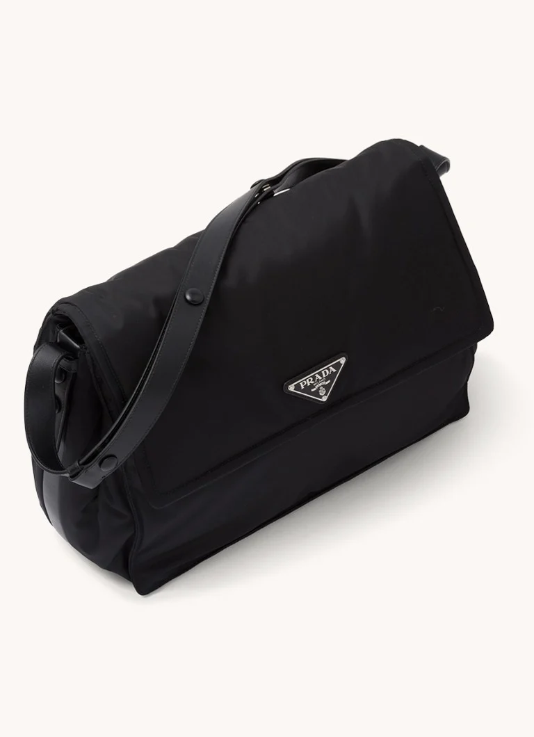 Sac bandoulière rembourré Prada Re-Nylon grand format