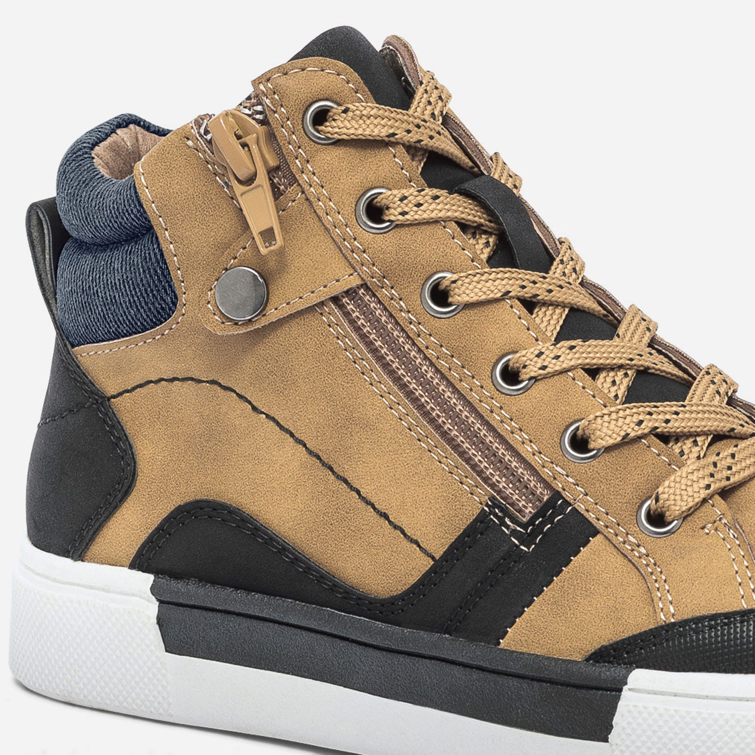 Basket ocre, noir et gris