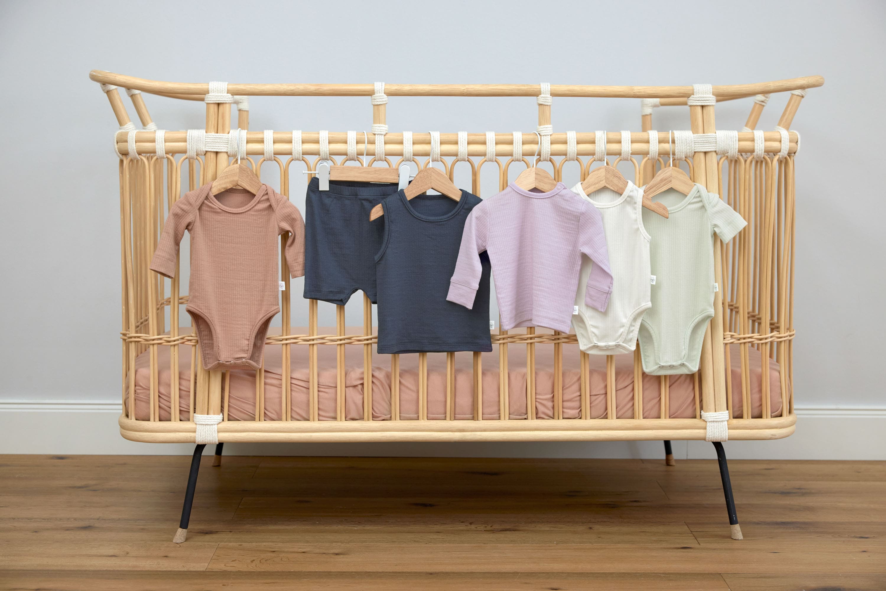 Baby Body - Ärmellos gerippt, Milky